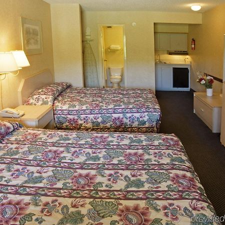 Americas Best Value Inn - Чесапик Номер фото
